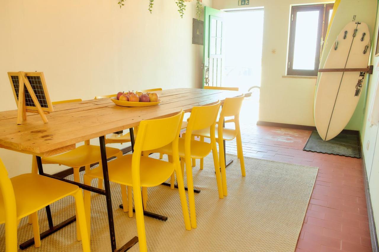 Hotel Balili Surf House Baleal Exterior foto